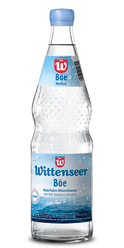 Flasche des dezent prickelnden Wittenseer Mineralwassers Böe