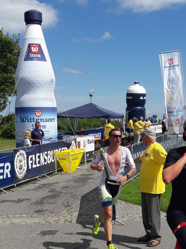 a1sx2_mittel_ostseeman-damp-laufstrecke-wendemarke.jpg