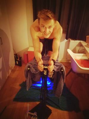 Leif auf der Radrolle